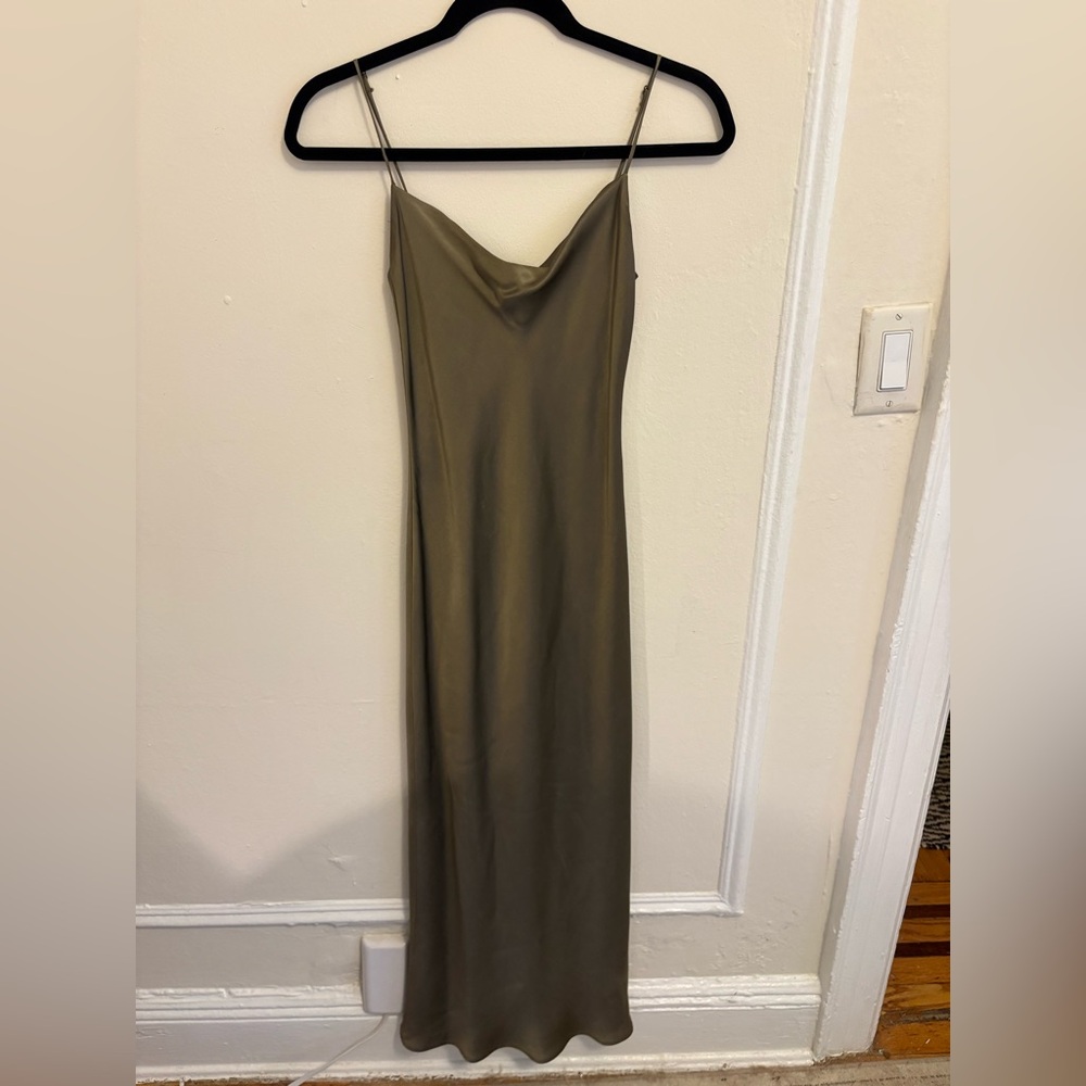 Chic Olive Green Maxi Dress